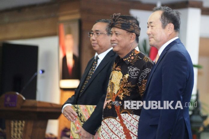 menteri-riset-teknologi-dan-pendidikan-tinggi-menristekdikti-mohamad-nasir-_190826144131-632
