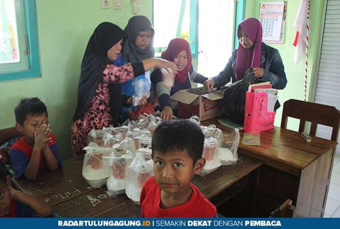 usaha-orang-tua-siswa-jaga-gizi-untuk-anak_m_159500